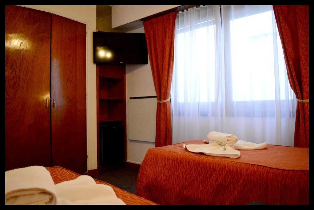 España Hotel 3*